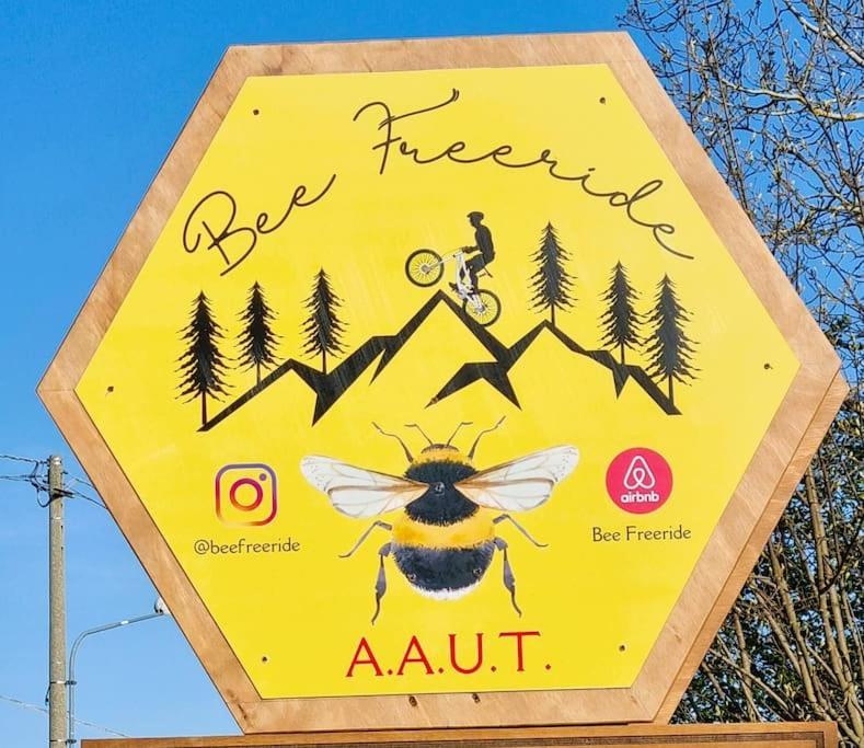 Bee Freeride Biker House Lejlighed Magliolo Eksteriør billede
